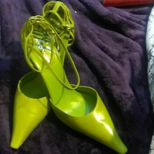 Sergio Rossi pointed toe ankle  strap size 39